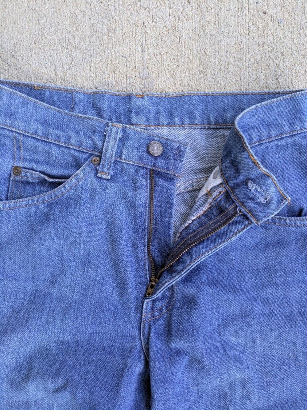 Vintage Orange Tab Levi's 517 Boot cut Jeans - Picture 5 of 8